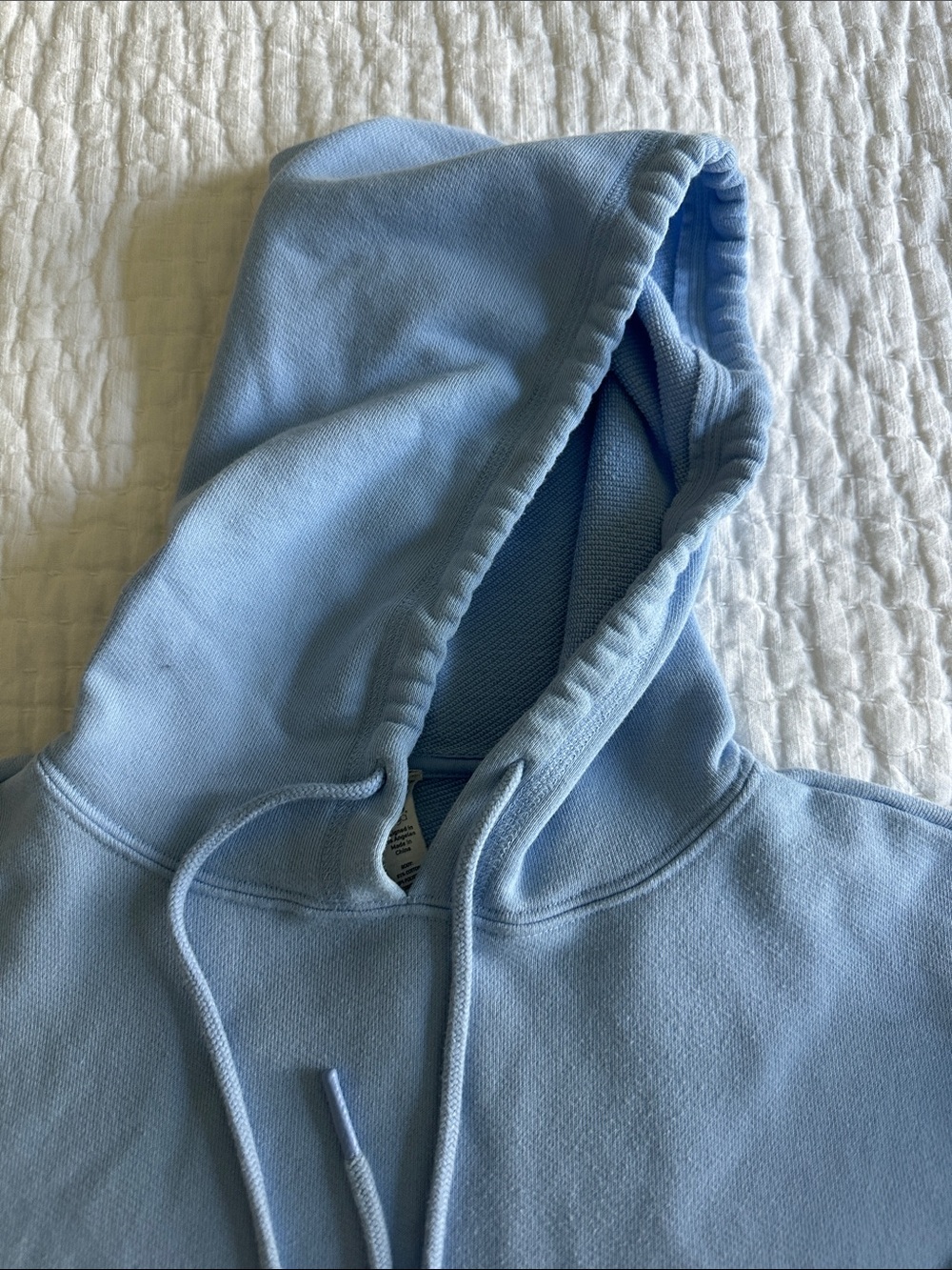 ALO Yoga Light Sky Blue Cropped Hoodie - Picture 3 of 7